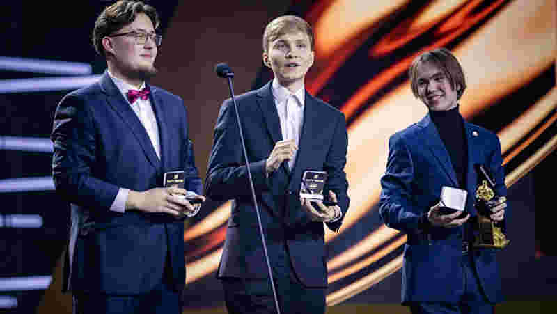 LGD官博发文：热爱和热血为梦想铺路！季后赛我们来啦！