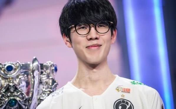 LPL解说预测LCK：全员认为GEN创造历史拿下LCK第一次五连冠