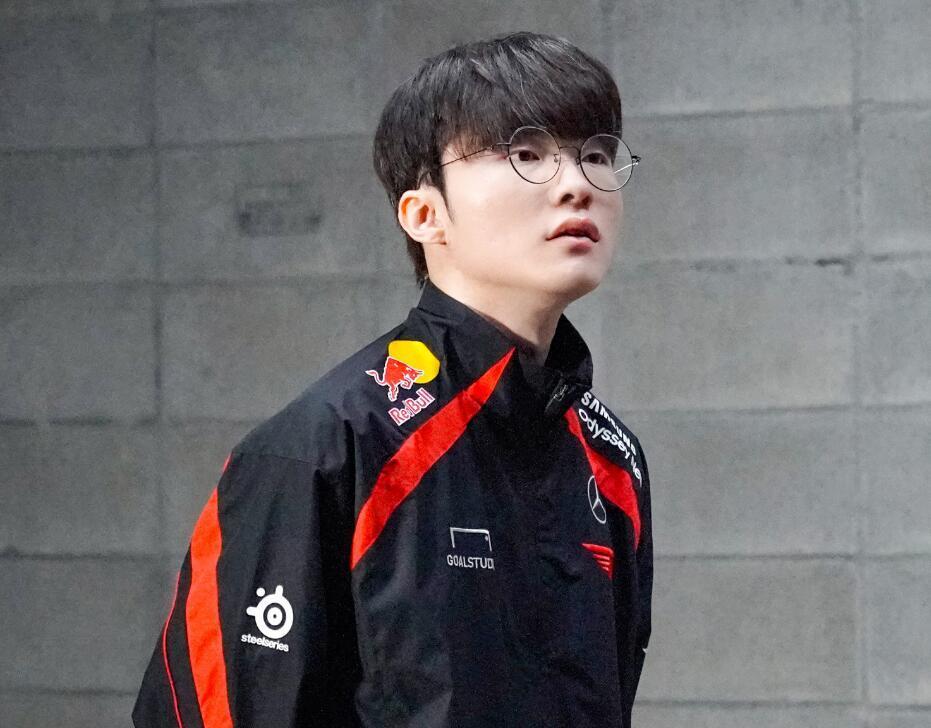 NAVI将面对 Vitality ， Spirit 将与 Mouz 在 Austin Major 2025季后赛中相遇